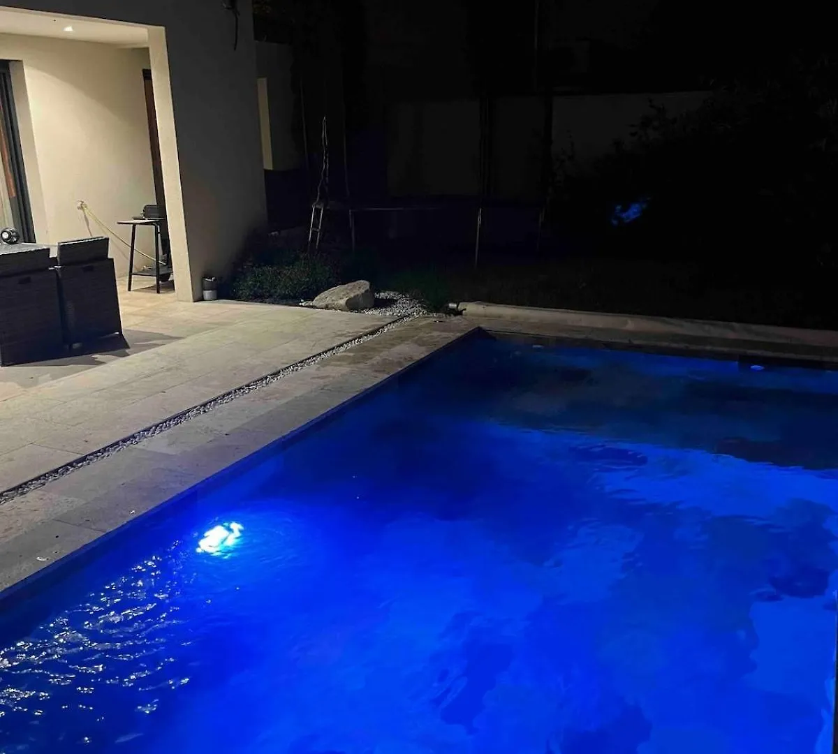 Villa Design Avignon Pool Near Festival