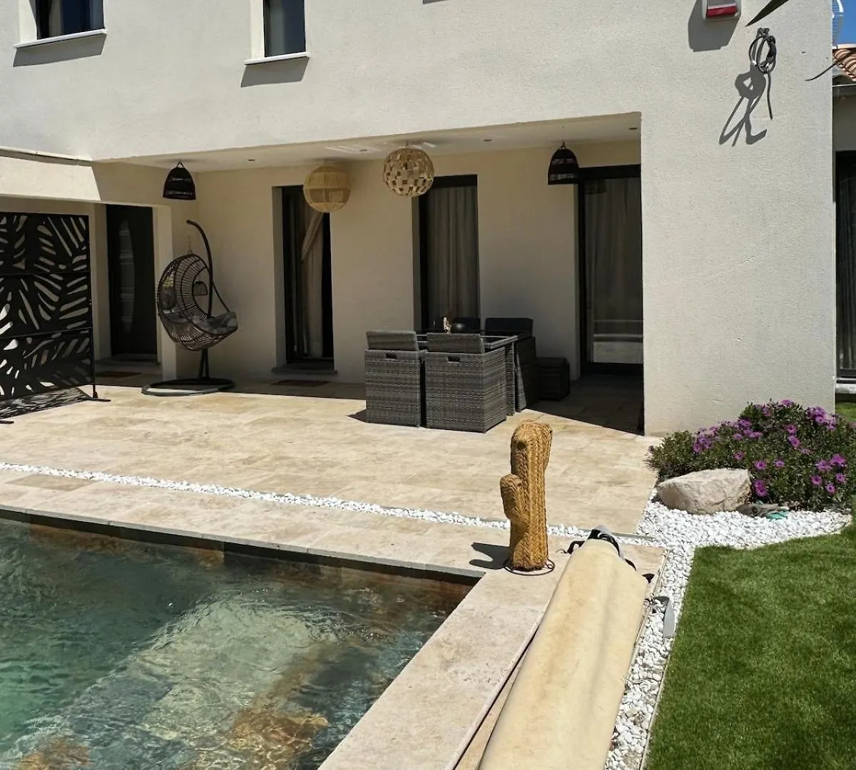 Villa Design Avignon Pool Near Festival